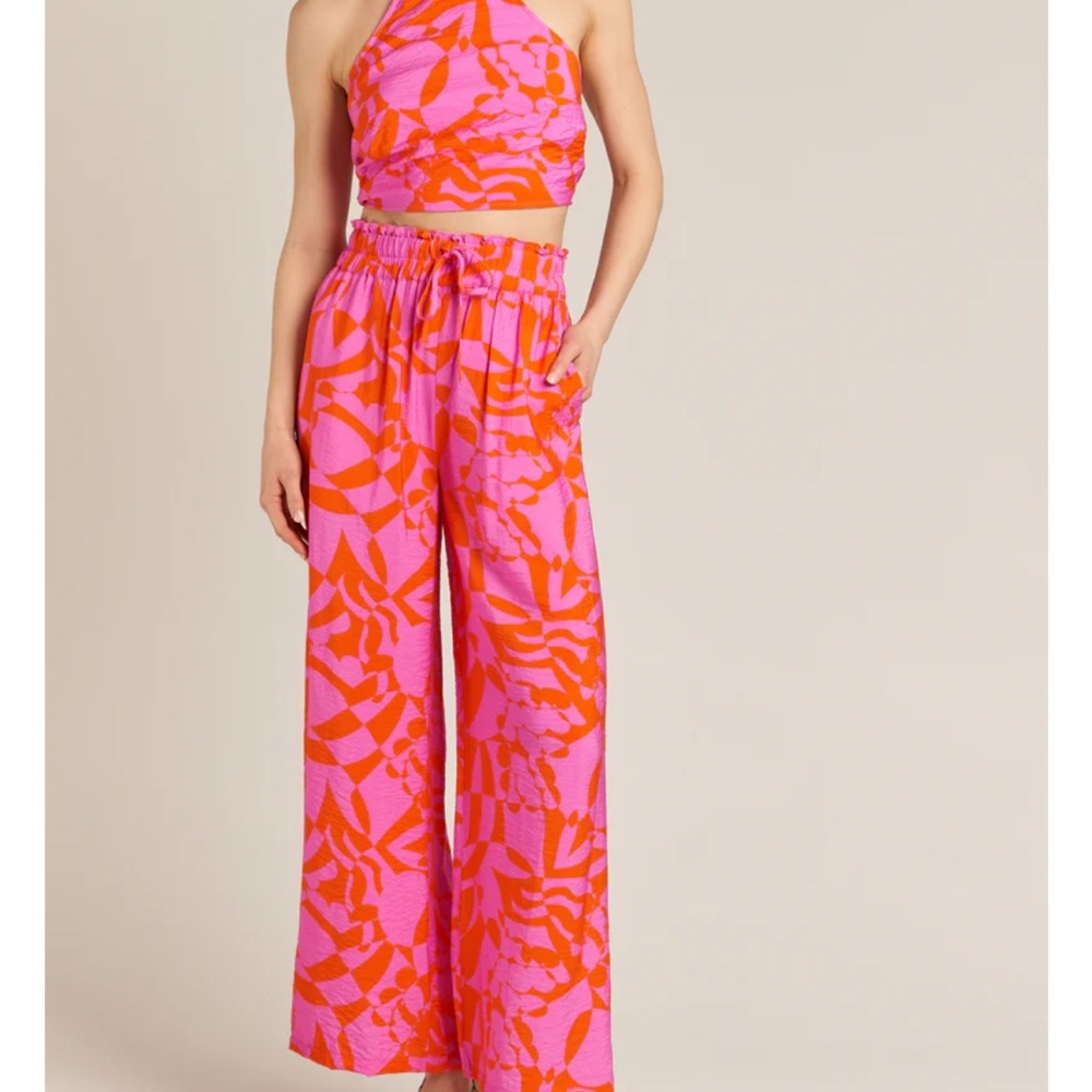 En Crème Floral Print Halter Top and Flowy Pants